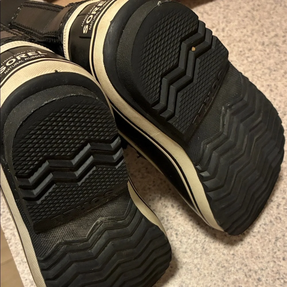 Sorel Black and Cream Snow Boots
